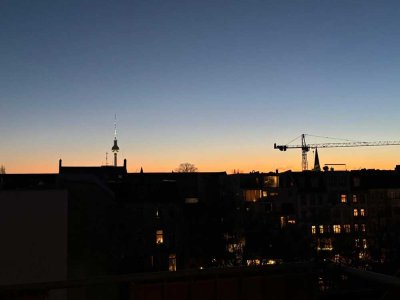 Eine lichtdurchflutete Oase. Penthousewhg, Süden, Terrasse, beste Prenzlberglage, Blick auf Alex