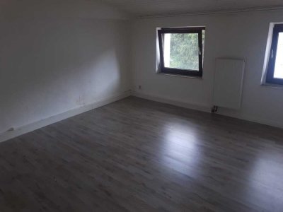 Lichtdurchflutete 3-Raum-Wohnung im Herzen von MG-Rheydt zu vermieten
