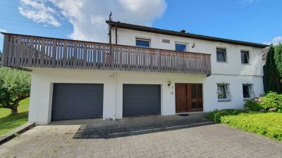 EFH, 2 Terrassen, 2 Garagen, 825 m² Grundstück