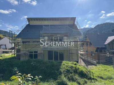 Simonswald ++ NEUBAU! Helle und moderne 4-Zi.-Whg.