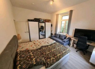 Exklusive 2-Raum-EG-Wohnung mit Balkon und Einbauküche in Bad Nauheim