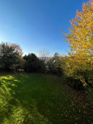 Wohnen wie im Urlaub - renovierte Traumwohnung...viel Natur...wunderschöne Aussicht
