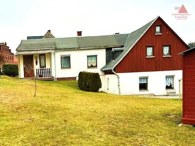 Einfamilienhaus im Kurort Bad Elster: 1.430 m² Grundstück, Garagen, Terrasse – nahe Plauen & Hof