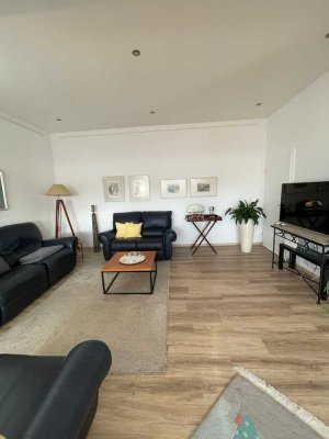 Attika-Wohnung mit Balkon in Böhl-Iggelheim