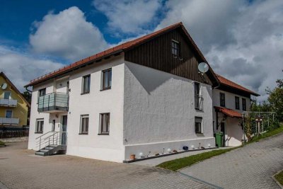 Attraktives Zweifamilienhaus mit 2 großen Terrassen