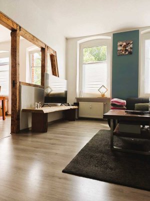 Traumhafte 5-Zimmer-Wohnung mit Garten und Pkw-Stellplätzen