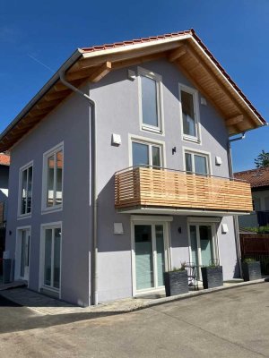 Neubau-Terrassenwohnung über 2 Etagen inkl. Balkon in Prien am Chiemsee