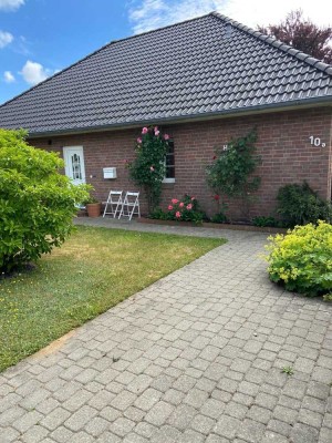 Wunderschöner Bungalow, ca. 110 m² Wohnfläche, 4 Zimmer, auf ca. 500m² Grundstück in 2. Reihe.