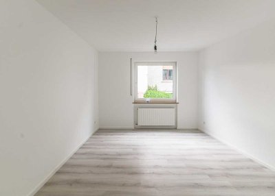 NEU *Paul & Partner* ZWEITBEZUG NACH KERNSANIERUNG! WOHNEN IN ZENTRALER LAGE WIESBADEN !