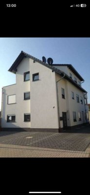 2-Zimmer-Souterrain-Wohnung mit Küche
