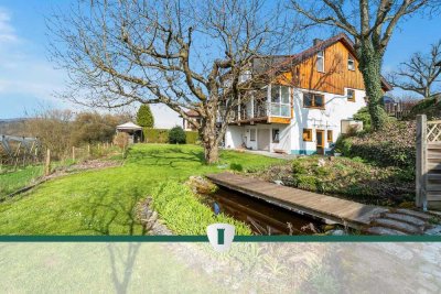 Modernisierte DHH mit Einliegerwohnung und traumhafter Aussicht in Ortsrandlage von Wahlwies