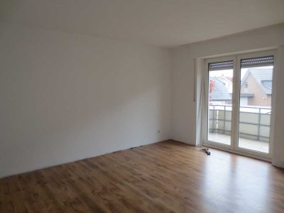frisch renovierte 4-Zimmer Wohnung