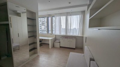 Olympia Tower: Exklusives vollmöbliertes Studio mit Fitnessstudio