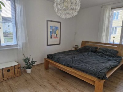 Schöne helle Wohnung im Grünen nah der Innenstadt