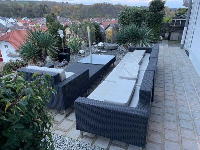 Exklusive, möblierte 2-Zimmer-Wohnung in Hanglage in Mühlhausen