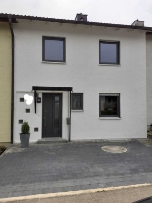 Preiswertes 4-Raum-Reihenhaus mit EBK in Aalen