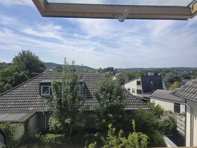 *Singleapartment auf Emst, Bestlage, voll renoviert ab sofort zu vermieten*