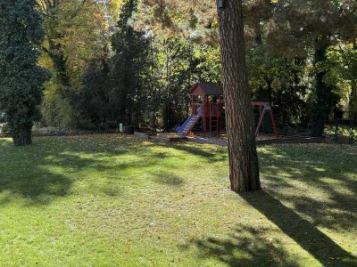 2 Zimmer Wohnung mit Balkon in Berlin-Wannsee (Zehlendorf)