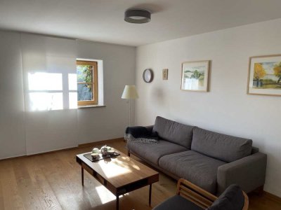 Möblierte 3 Zimmer Wohnung mit Terrasse