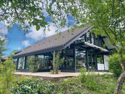 DAVINCI Wohnhaus mit Charakter in bester Wohnlage mit Doppelgarage auf tollem Grundstück