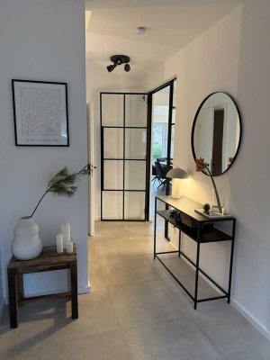 Gehobenes Wohnen in moderner Doppelhaushälfte