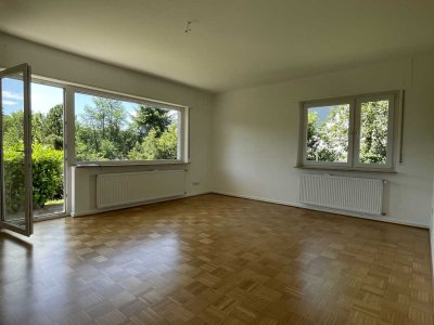 AS-Immobilien.com +++ Sonne und herrliche Aussicht-komplett neu renovierte 3 Zimmerwohnung +++