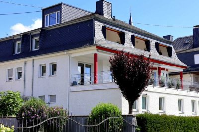 Luxuriöse Wohn-/Geschäfts-Villa mit Moselblick in Lieser - saniert