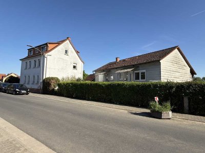 Top Kapitalanlage: 2 Mehrfamilienhäuser mit Nebengebäude