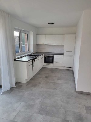 Helle 4-Raum-Wohnung mit EBK und Balkon in Rosendahl