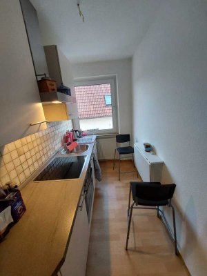 Nachmieter-/in ab sofort für eine sehr gemütliche 2-Zimmer-Wohnung mit Einbauküche gesucht