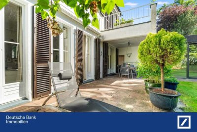 Traumhaftes Architektenhaus – 4 Wohnungen, Schwimmbad, 5 Garagen