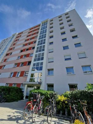 Lichtdurchflutete, vermietete 3-Zimmer-Wohnung in Erlangen-Bruck