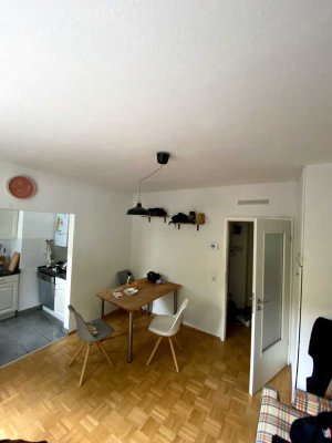 Stilvolle, sanierte 3-Zimmer-Hochparterre-Wohnung in Köln Kalk