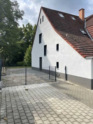 Großzügige 6-Zimmer-Doppelhaushälfte mit Kamin in ruhiger Lage von Recklinghausen