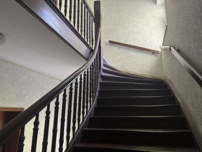 Kapitalanlage mit Potential: Zwei Zimmer in Ruhiger Lage