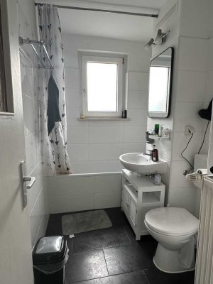 Top Lage! 2-Zimmer Wohnung mit Balkon, Keller ins Grüne