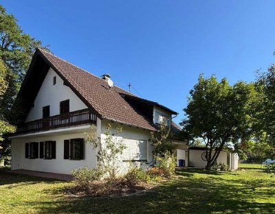 Solides Haus in naturnaher, ruhiger Lage!