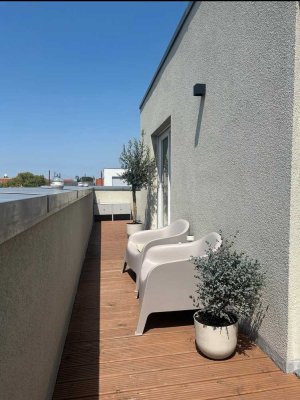 Exklusive 2-Zimmer Wohnung mit großer Dachterasse