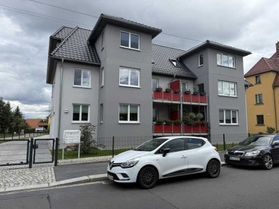 Sehr schöne 3-Raum Wohnung in sehr ruhiger Lage mit Balkon, Fußbodenheizung, gepflegtes Grundstück