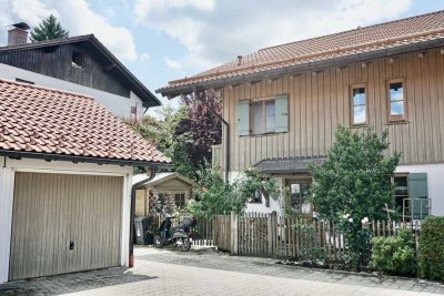 Hochwertige DHH im Landhausstil - Zwischen Holzkirchen - Bad Tölz - Tegernsee