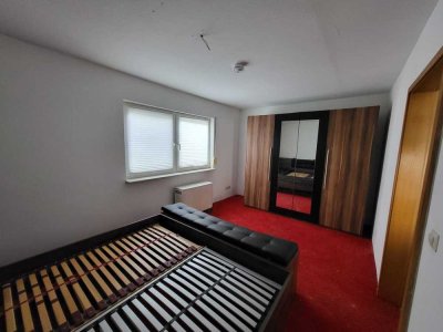 Freundliche und gepflegte 2-Raum-Souterrain-Wohnung in Altlußheim