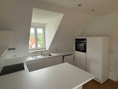 Wohnen mit Stil: Offener Wohn-Essbereich & natürliche Materialien – Erstbezug!