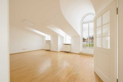 Stilvolle Maisonette-Wohnung mit beeindruckender Dachterrasse und Altstadtblick