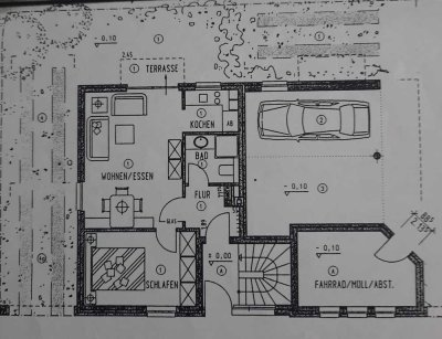 Helle 2-Zimmer-Wohnung (43 m²) mit kl. Garten in zentraler Lage – ideal für alleinstehende Person