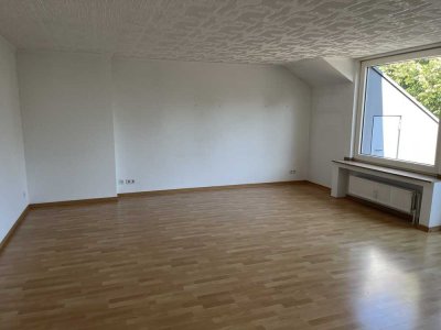 Schöne Dachgeschosswohnung in Alt-Rentfort