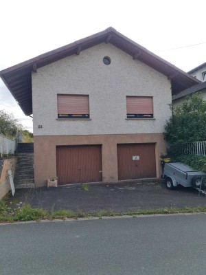 Freistehendes Einfamilienhaus in Idstein-Walsdorf! Sanierung erforderlich!