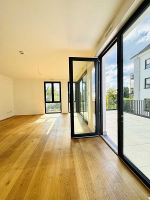 !!! Unikat am See - Wunderschöne Neubau-Wohnung mit riesiger Terrasse !!!