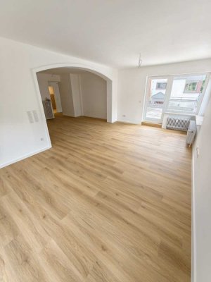 !! Tolle Lichtdurchflutete 4-5 zi. Maisonette-WHG direkt an der Haibacher Schweiz !!
