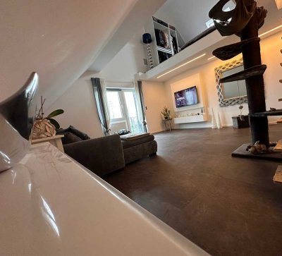 Renovierte 1,5-Raum-Maisonette-Wohnung mit Balkon