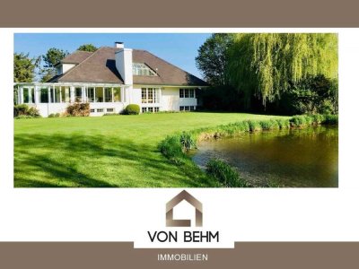 von Behm Immobilien -  Villa mit Traumgrundstück in Geisenfeld